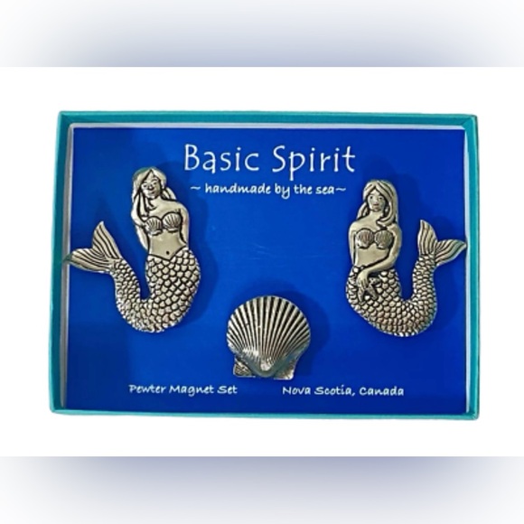 NWT NIB Basic Spirit Pewter Mermaids and Scallop Seashell Magnets Set of 3 Gift - Picture 2 of 2